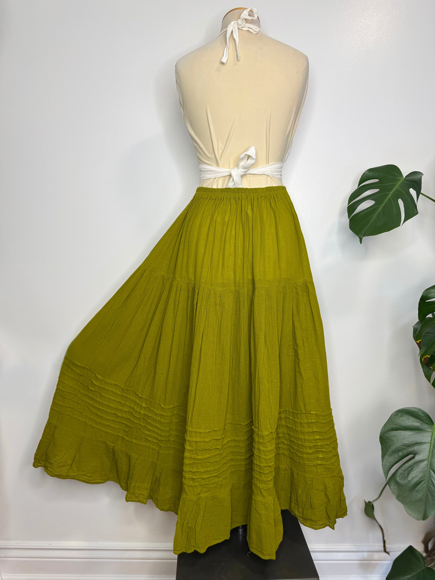The Akna Maxi Skirt - Green