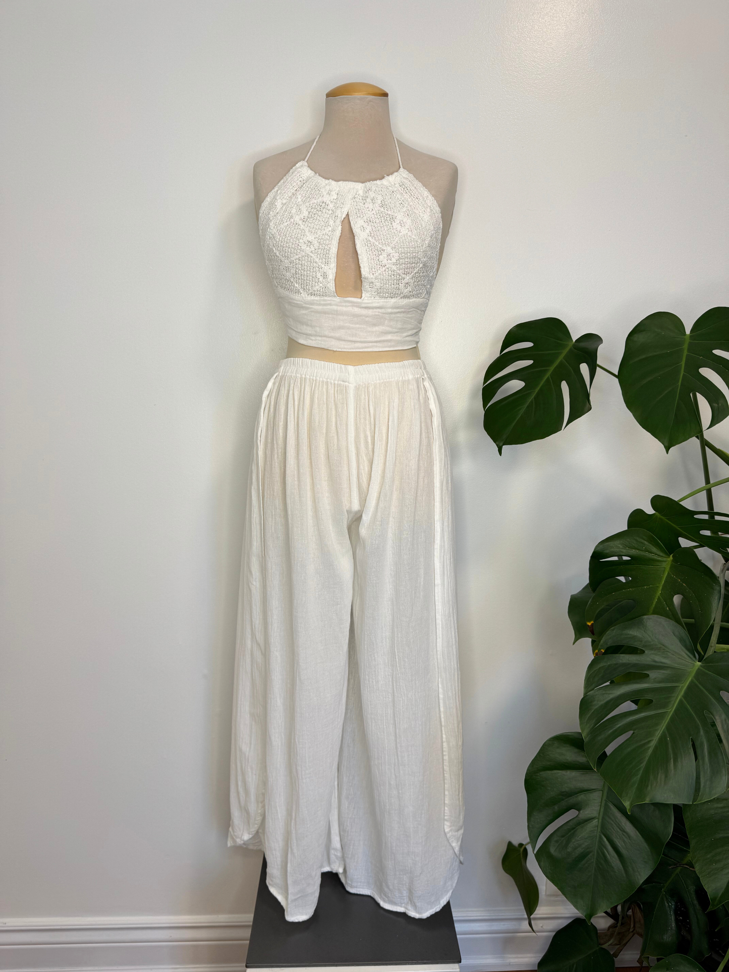 The Sacil  Flowy Pant Set - White
