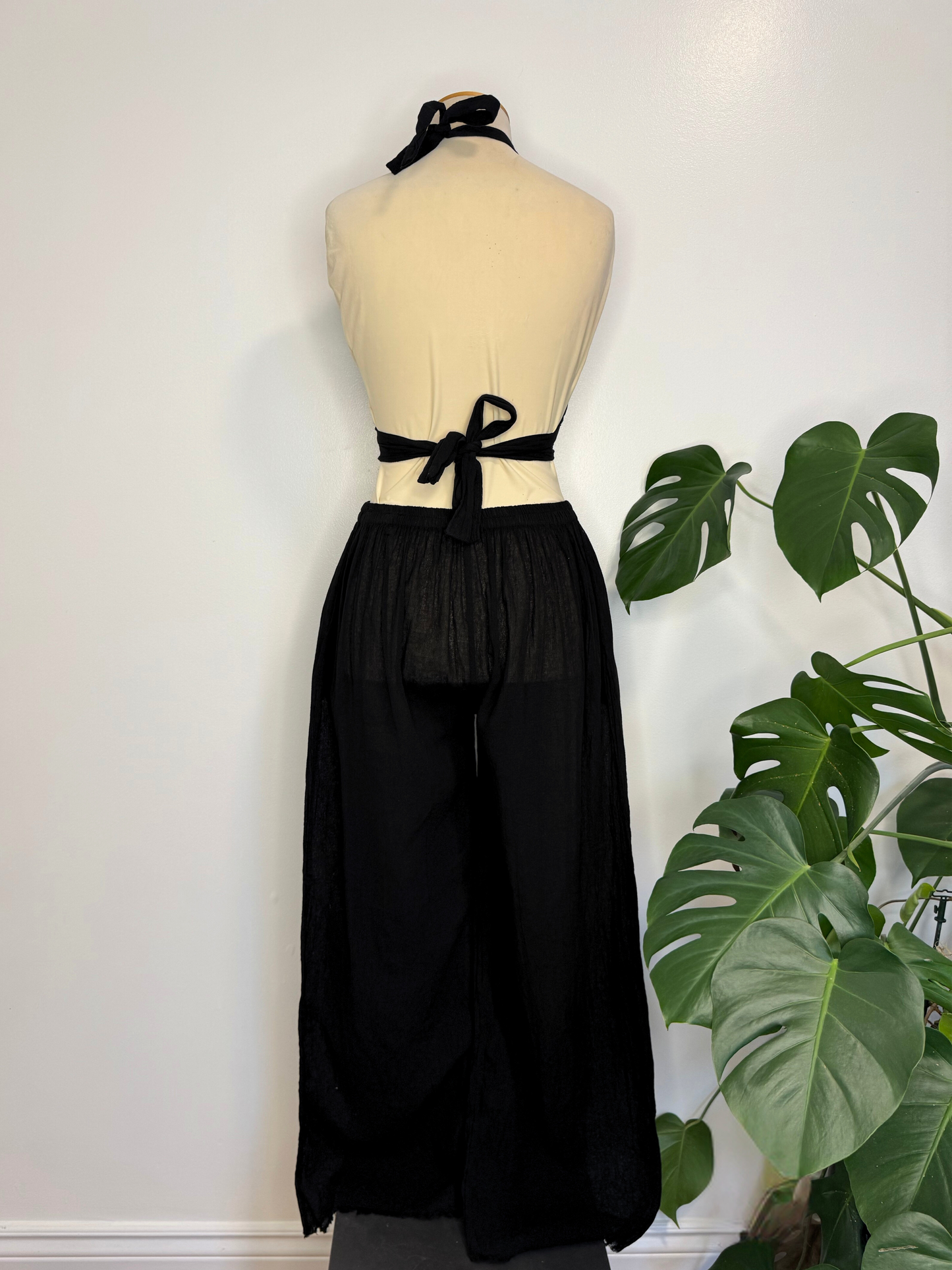 The Dacey Set - Black