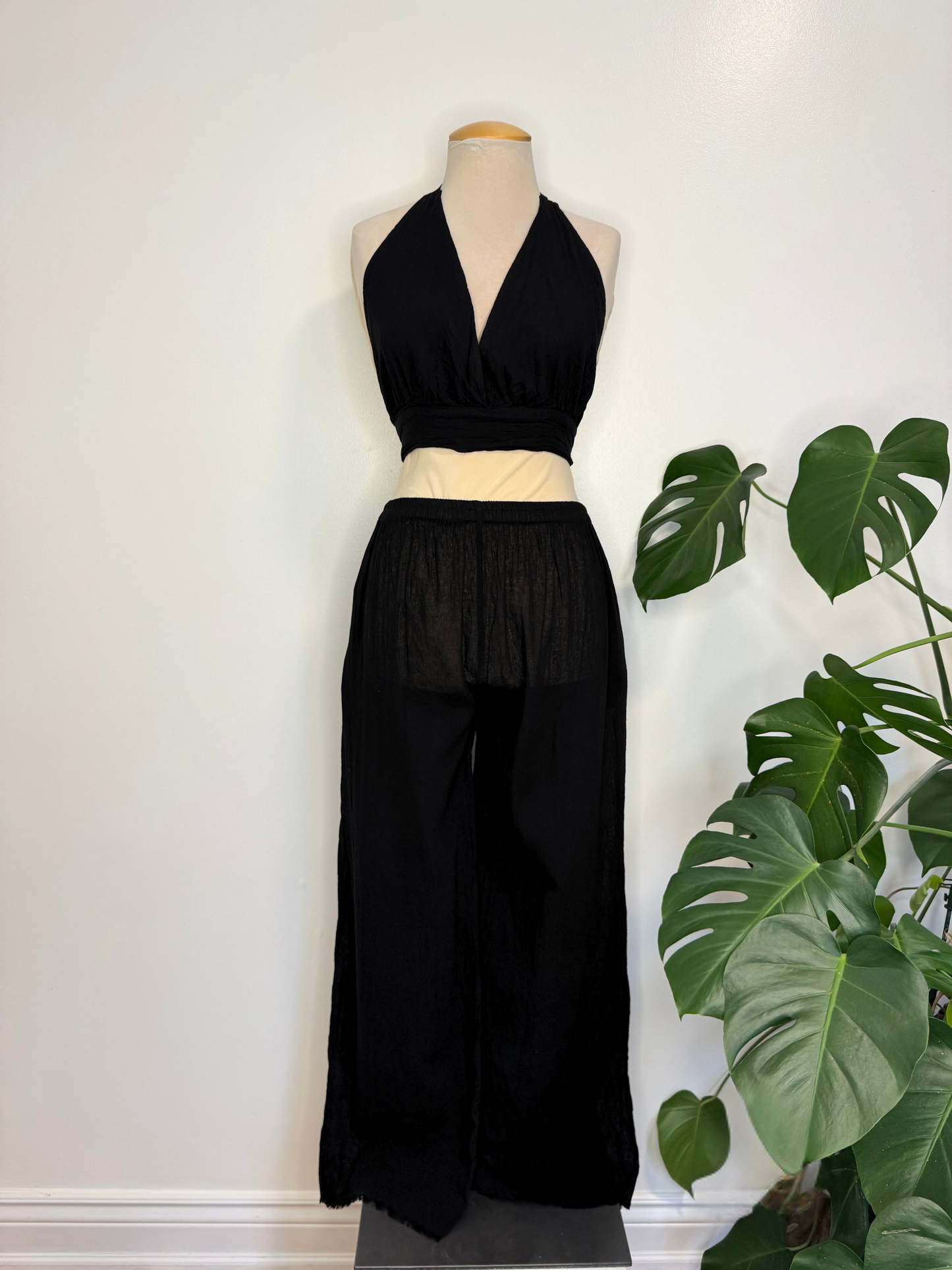 The Dacey Set - Black