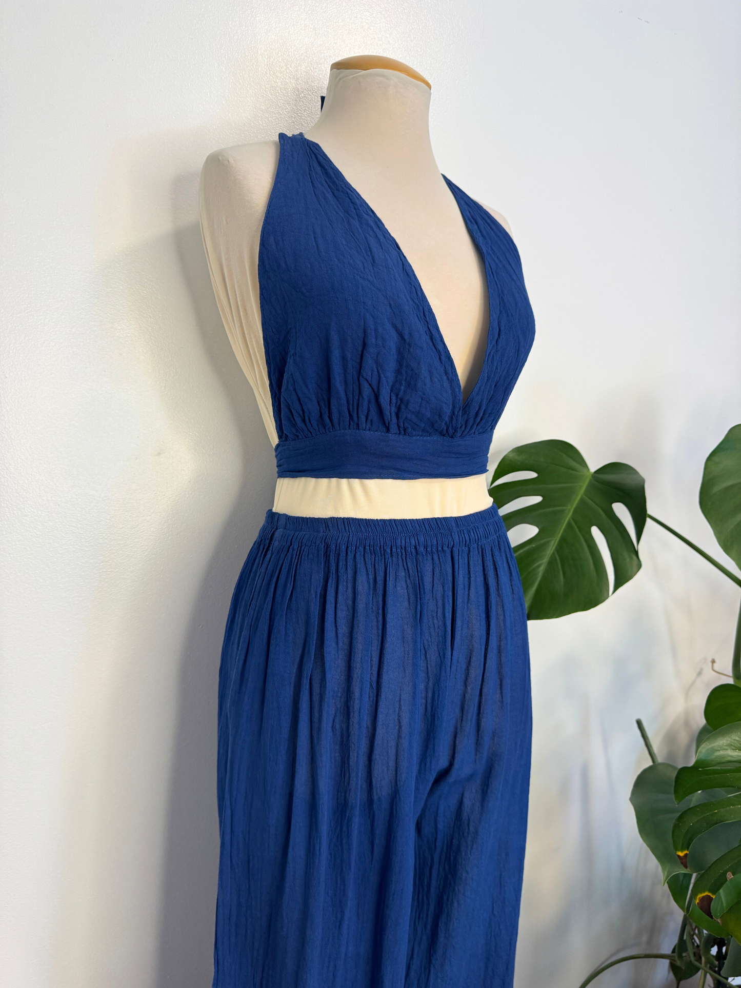 The Dacey Set - Blue