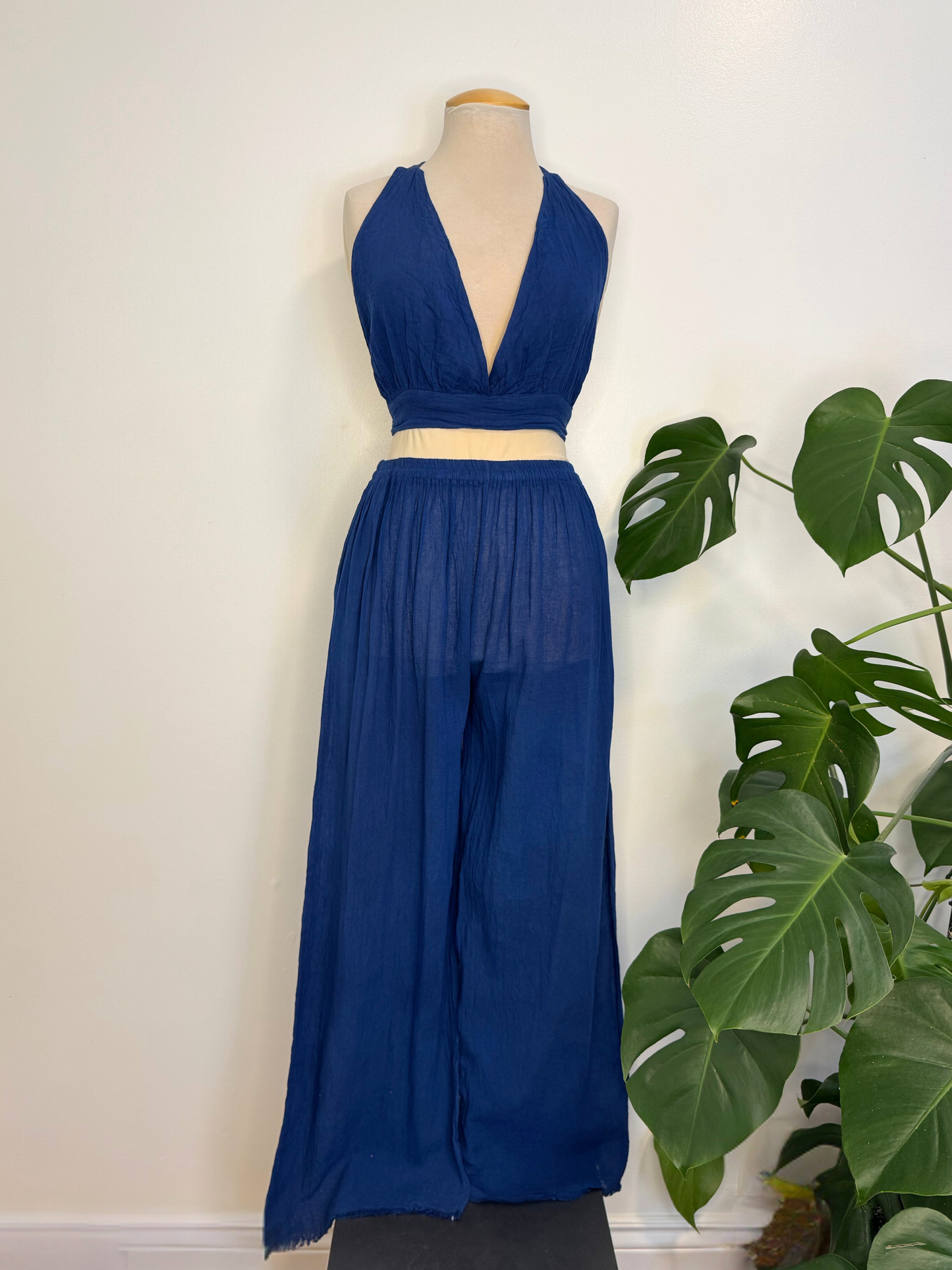 The Dacey Set - Blue