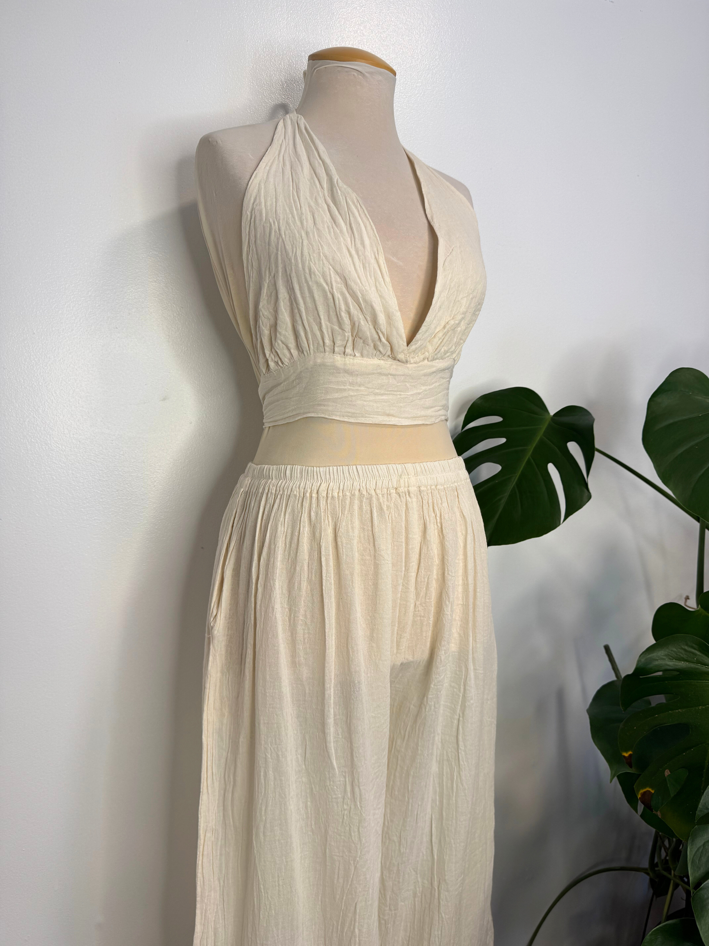 The Dacey Set - White