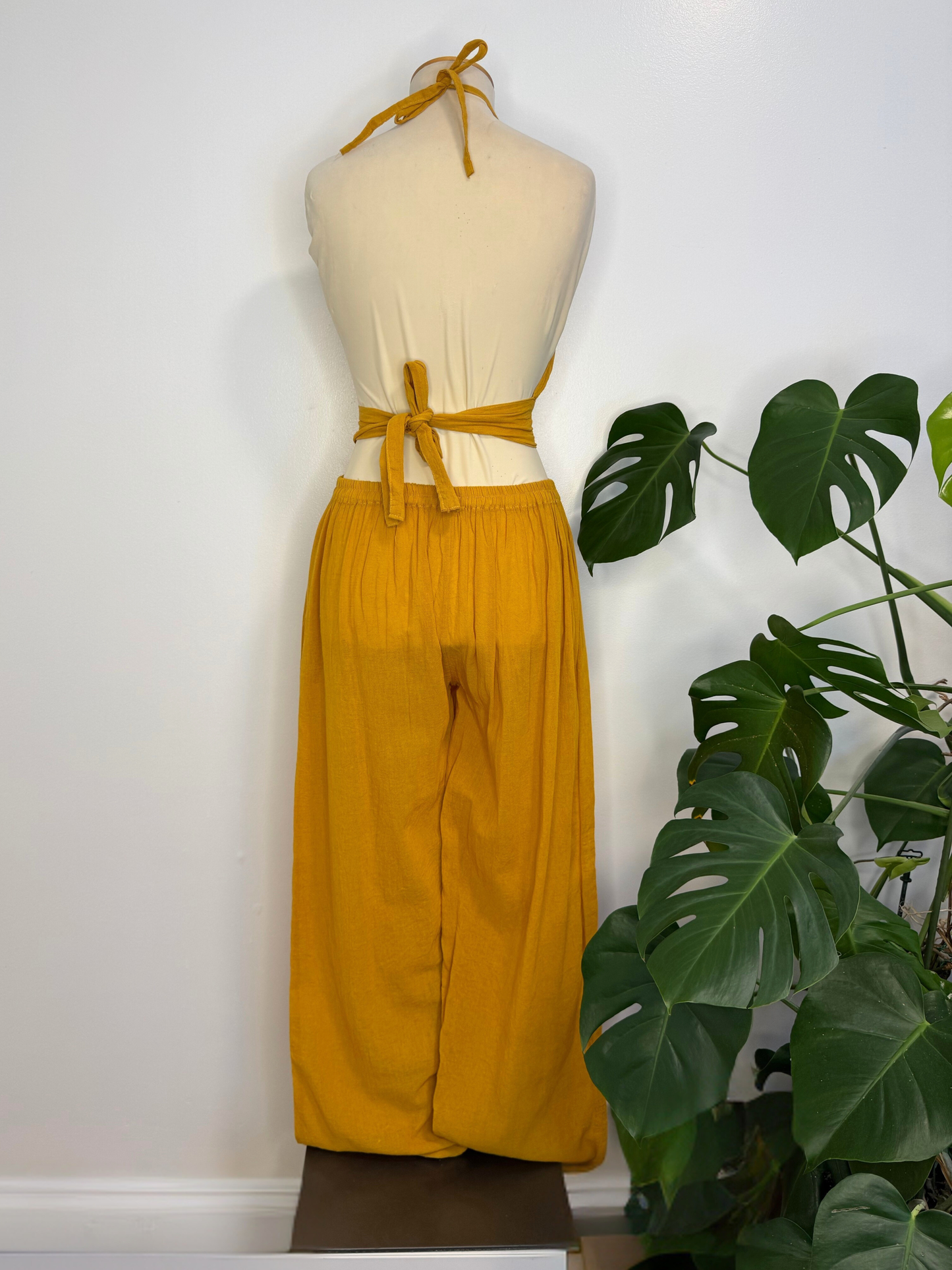 The Dacey Set - Yellow