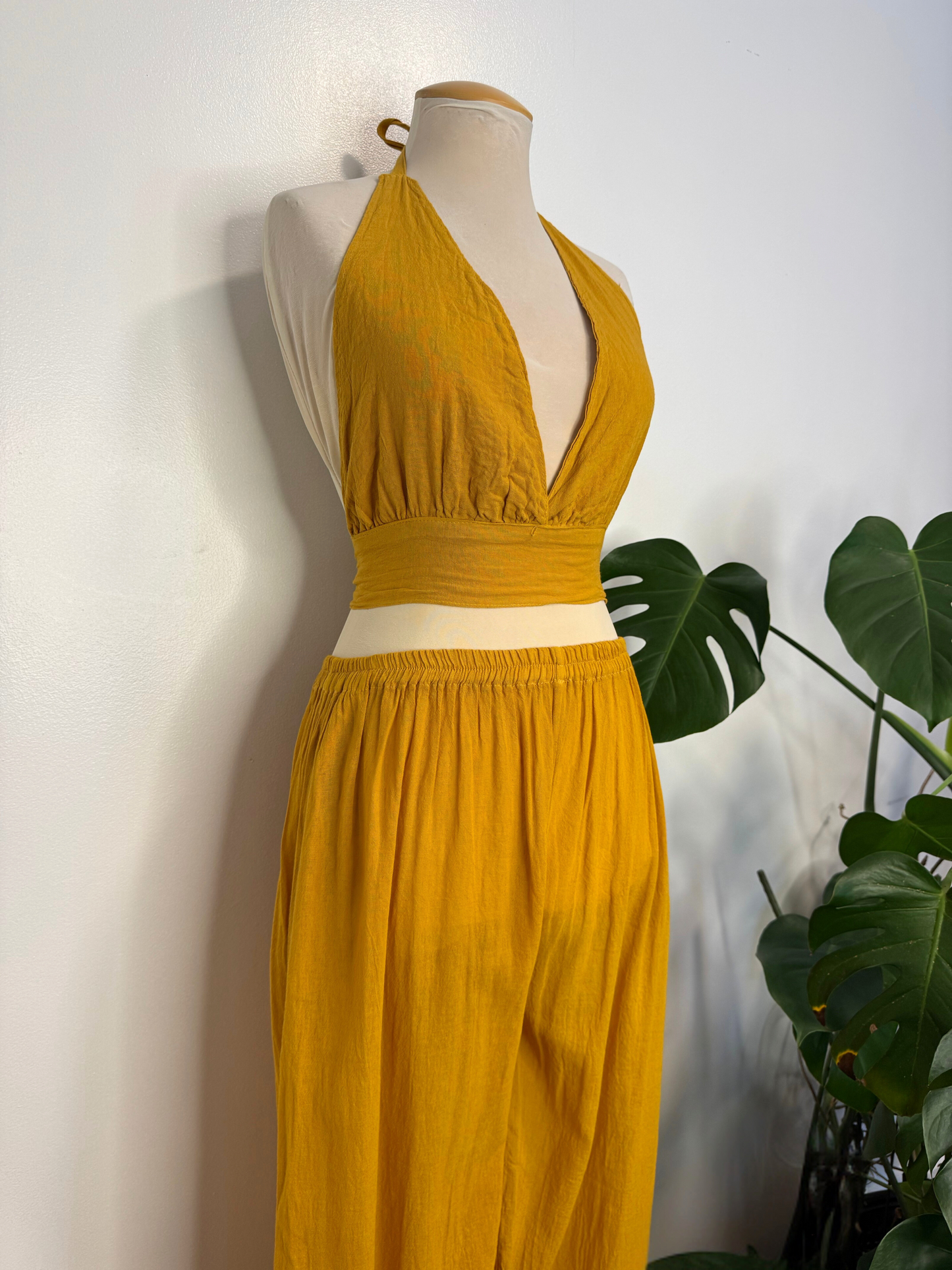 The Dacey Set - Yellow