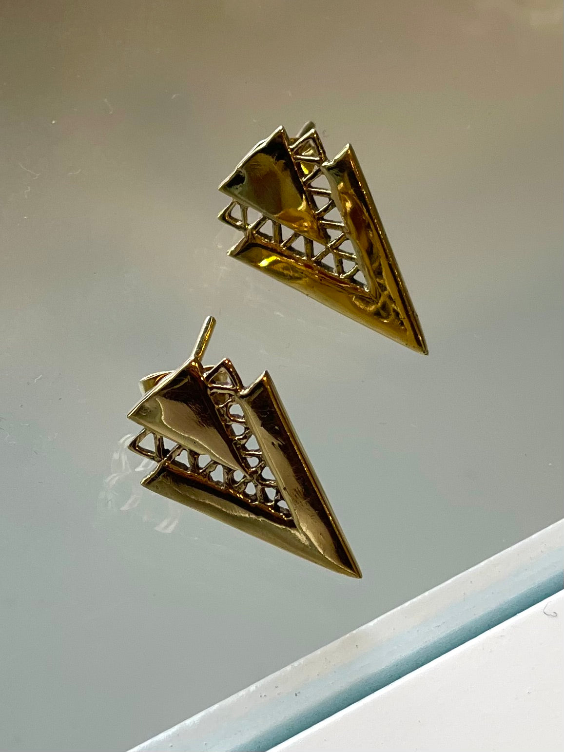 Double Triangle Stud